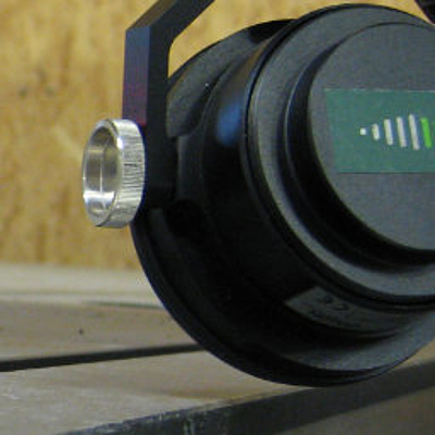 LaserTracer im Einsatz. Ein LaserTRACER ist ein Tracking-Interferometer.r ist. 