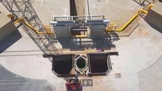 Sicht von oben auf die Startrampe der Ariane 5