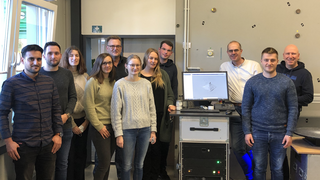 Exkursion der Fachhochschule Bochum-Gruppenbild um die Salzkristalle